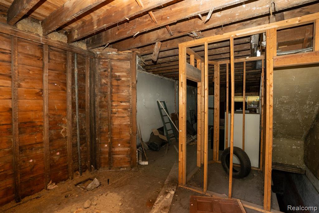 7246 Saint Paul Street, Detroit, MI 48214 — Photo 28