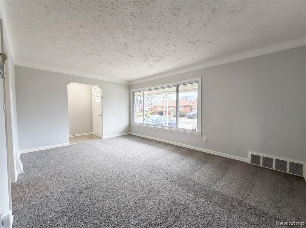 22103 Wilmot Avenue, Eastpointe, MI 48021 — Photo 8