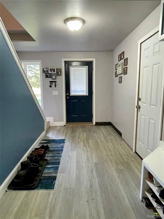 7251 Vanderploeg Lane, Imlay City, MI 48444 — Photo 4