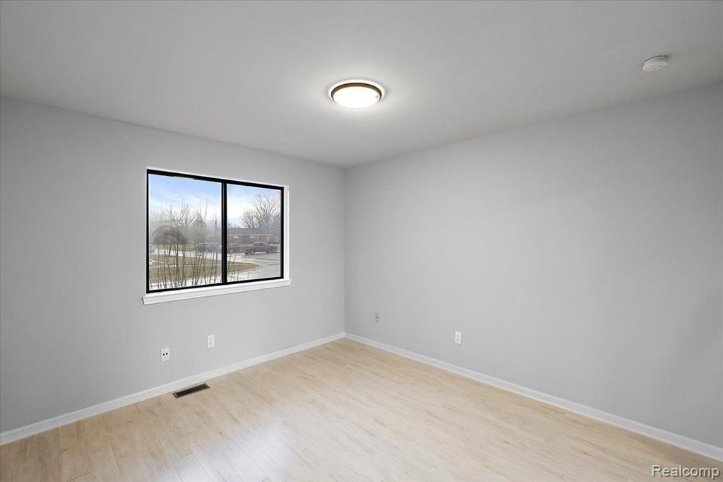 57283 SILVER MAPLE Drive, Washington, MI — Photo 14