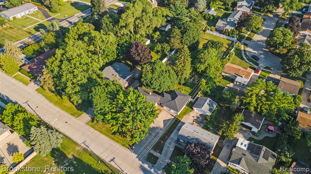42475 Postiff Avenue, Plymouth, MI 48170 — Photo 28
