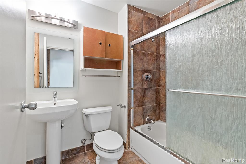 6533 E Jefferson Avenue, 3 (apt 113), Detroit, MI 48207 — Photo 15