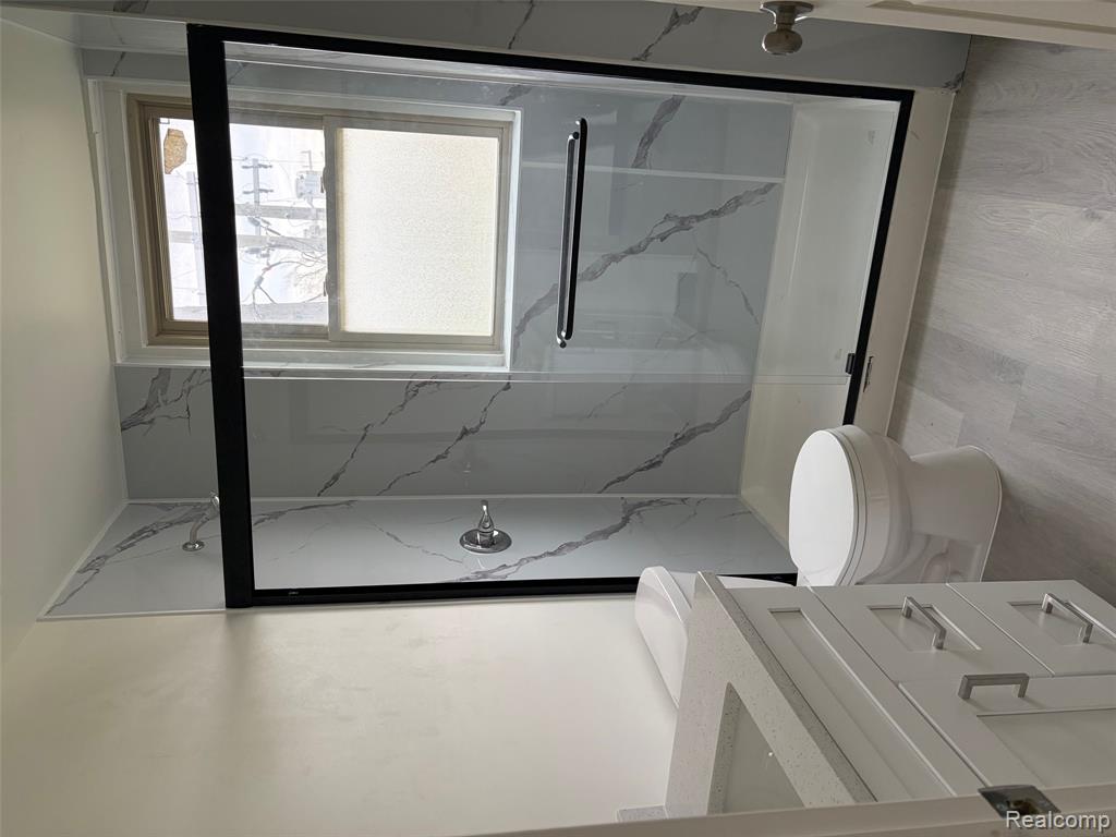30 E PHILADELPHIA Street, Detroit, MI 48202 — Photo 24