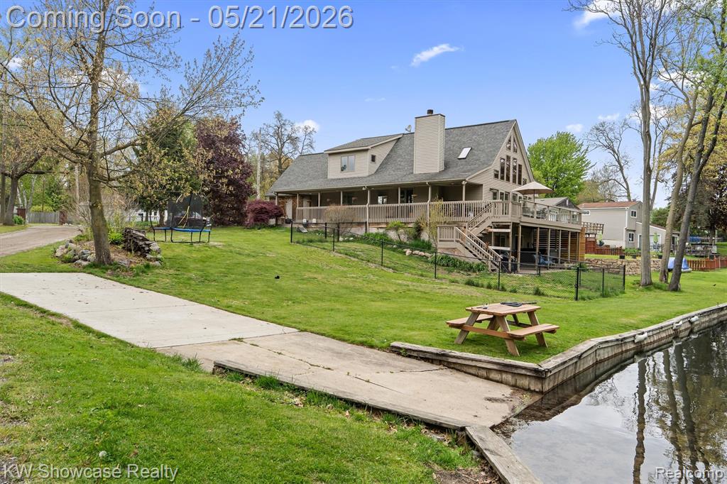 9650 Montgold Avenue, White Lake, MI — Photo 10
