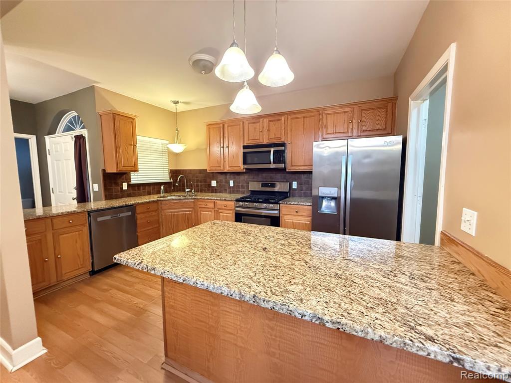 41568 GLADE Road, Canton, MI 48187 — Photo 15