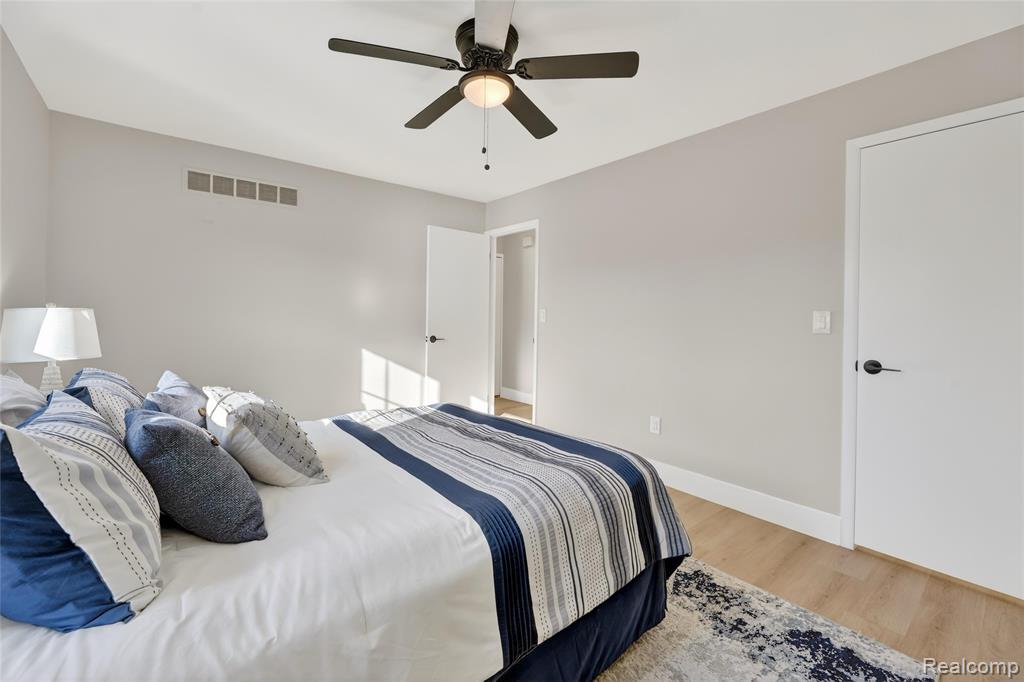 40666 Newport Drive, Plymouth, MI 48170 — Photo 22