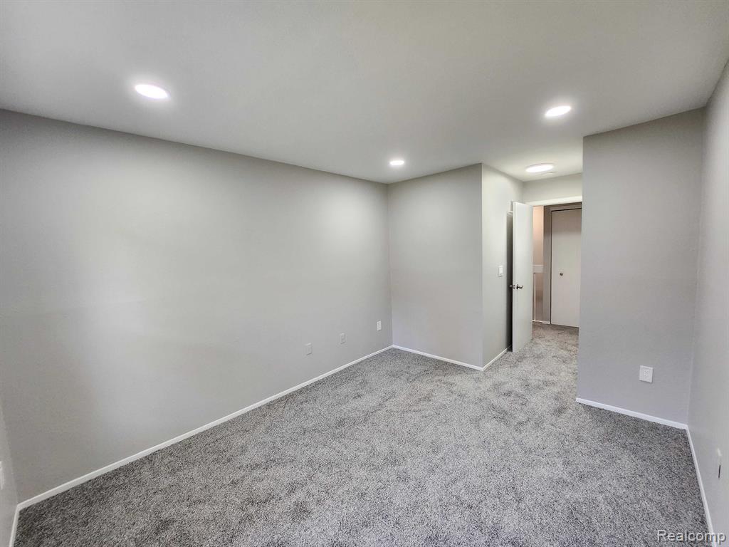 24538 CASHMERE, Southfield, MI 48033 — Photo 19