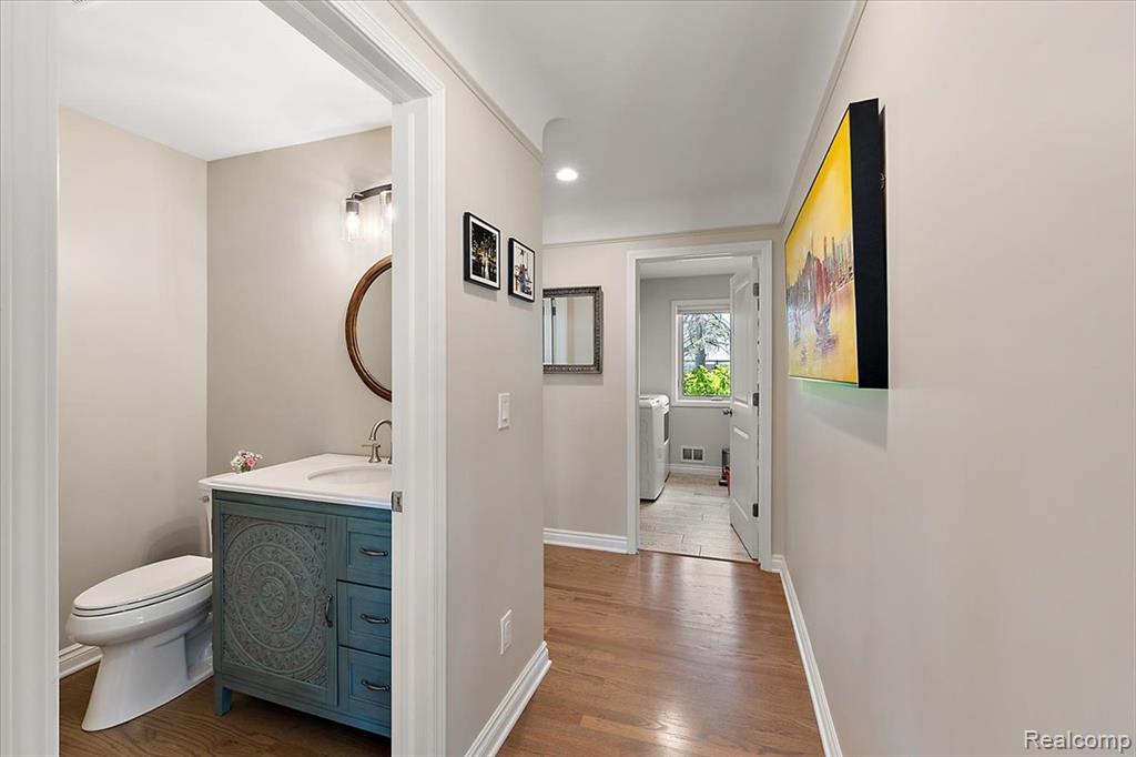 22461 Benjamin Street, Saint Clair Shores, MI 48081 — Photo 18