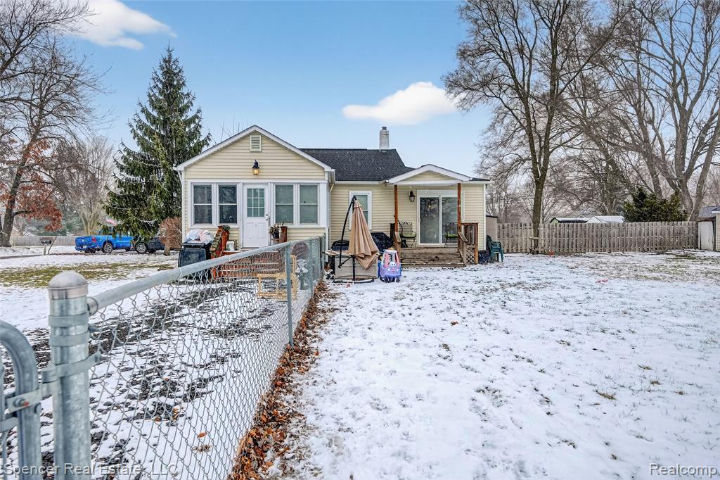 4694 High Street, Clarkston, MI — Photo 4