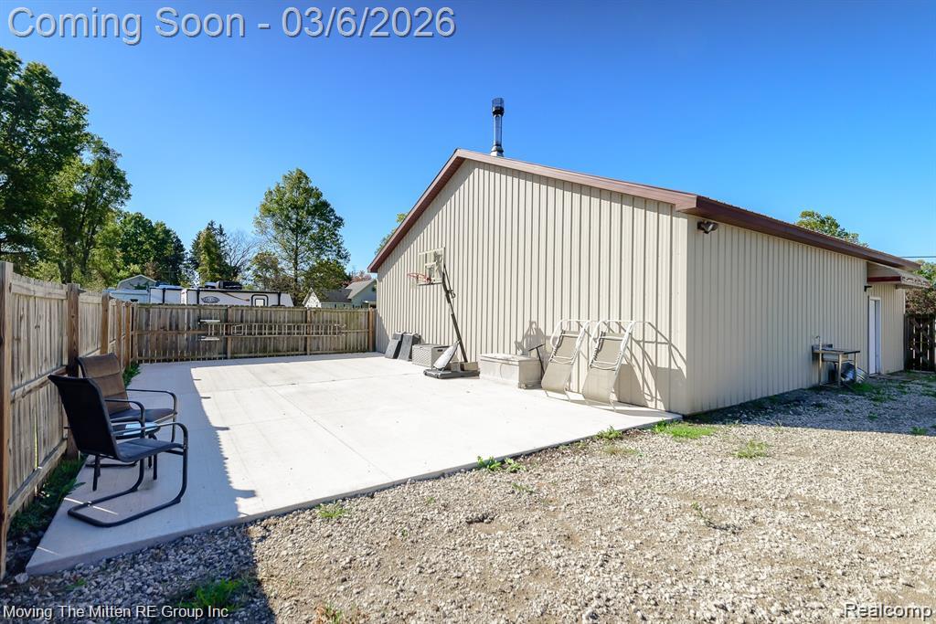 18555 Elwell Road, Belleville, MI 48111 — Photo 33