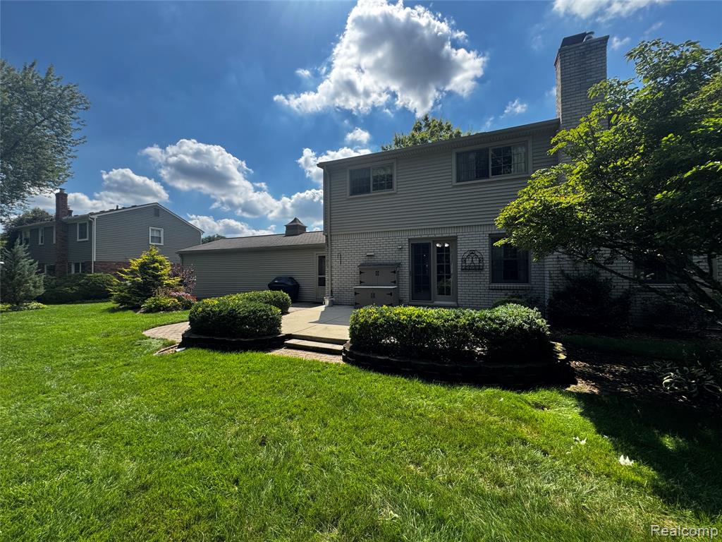 42098 Banbury Road, Northville, MI — Photo 3