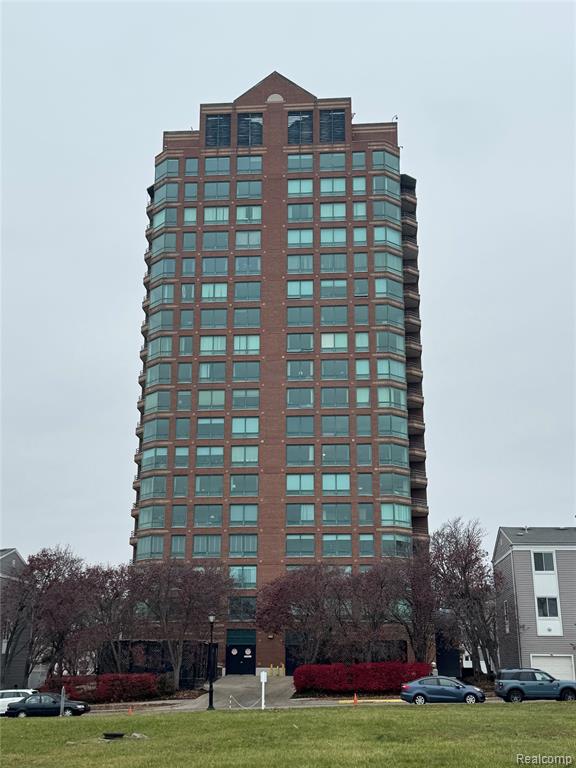 3320 Spinnaker Lane, 18C, Detroit, MI 48207 — Photo 2