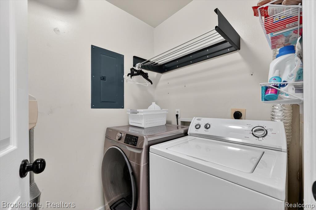 220 Oakbrooke Drive, 3, South Lyon, MI 48178 — Photo 19