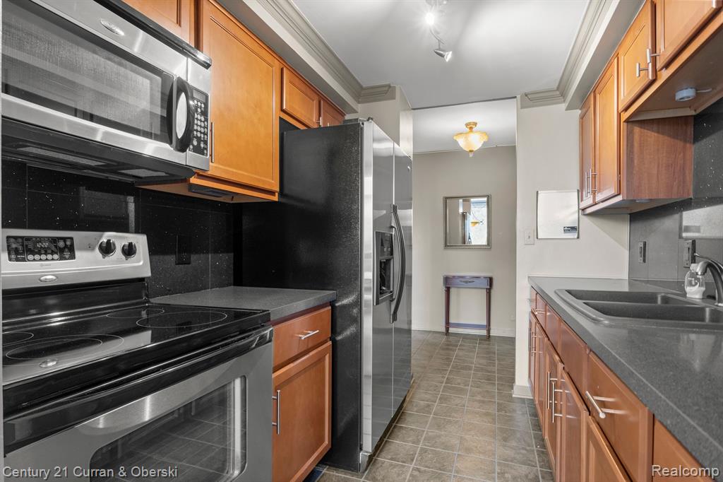 22700 GARRISON Street, 502, Dearborn, MI 48124 — Photo 15