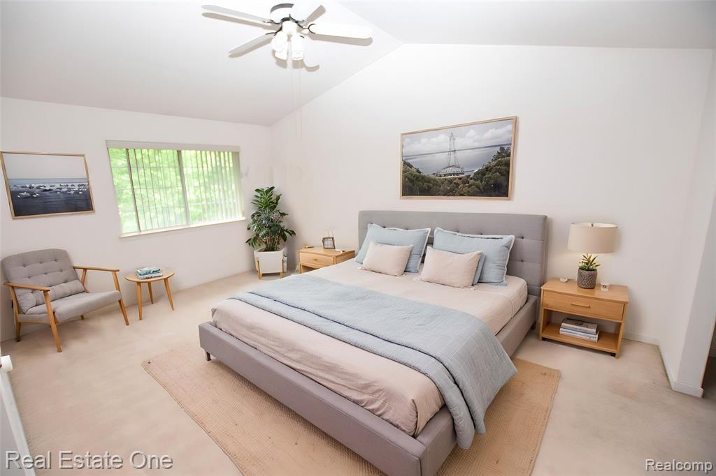 555 Winwood Court, Walled Lake, MI 48390 — Photo 10