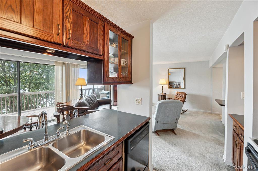 1734 Grove Road, B-103, Ypsilanti, MI 48198 — Photo 14