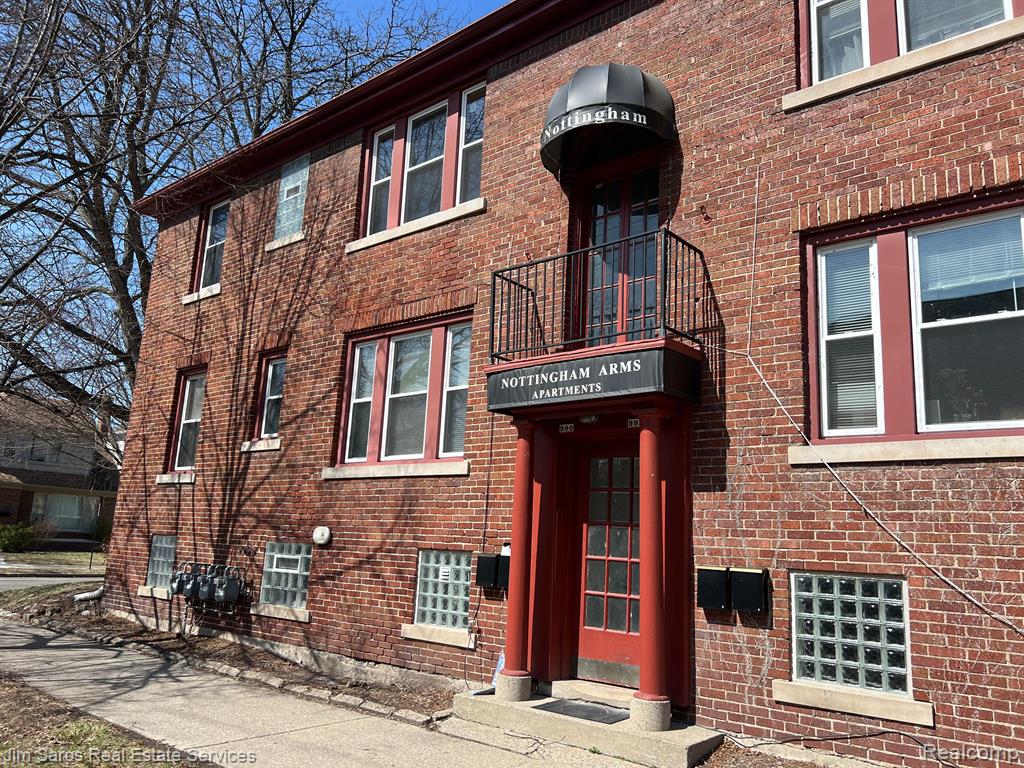 900 Nottingham #2, Grosse Pointe Park, MI 48230