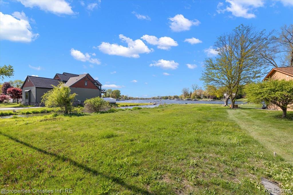 188 Wolverine Drive, Wolverine Lake, MI 48390 — Photo 6