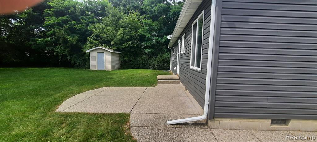 300 PARKSIDE Avenue, Holly, MI 48442 — Photo 19