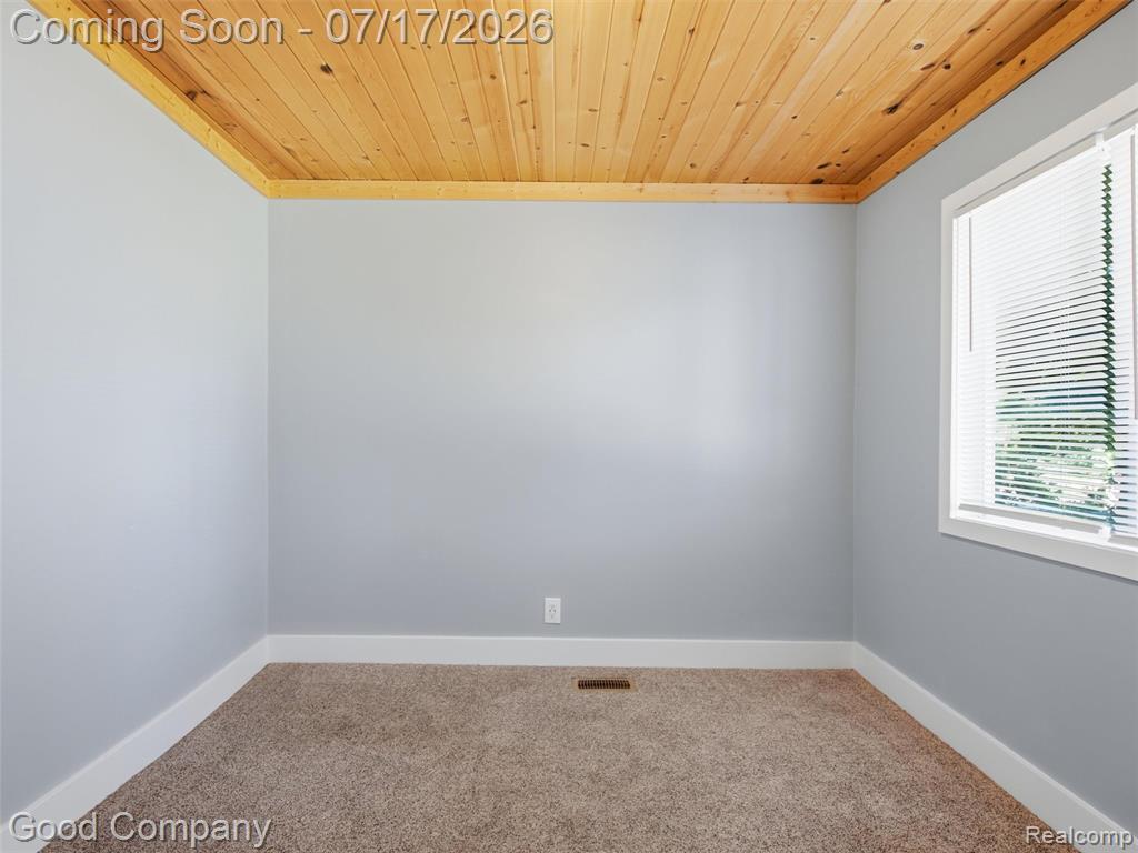 4030 Manitoba Street, Auburn Hills, MI 48326 — Photo 15