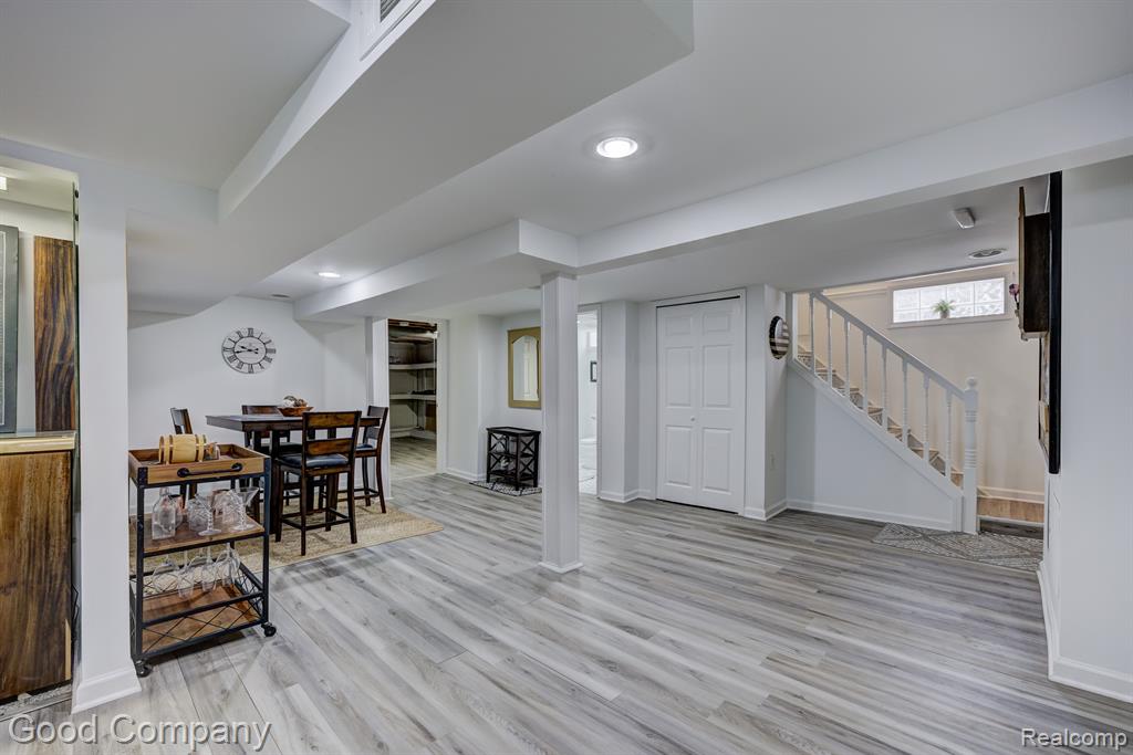 903 ROYAL Avenue, Royal Oak, MI 48073 — Photo 25