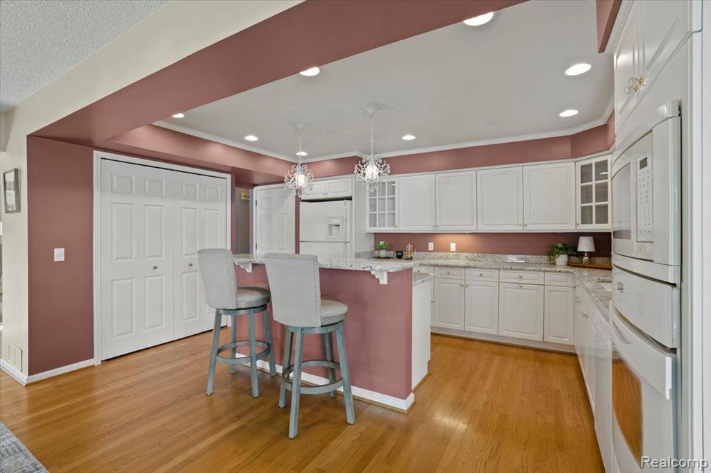 3979 LOTUS Drive, Waterford, MI 48329 — Photo 24