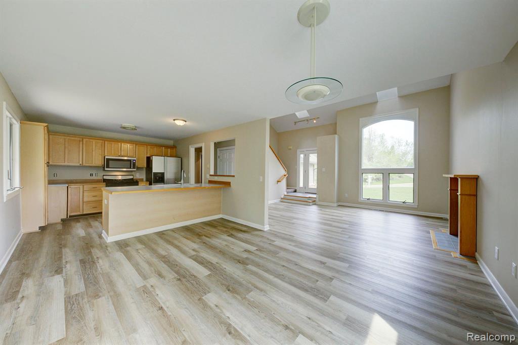 850 VILLAGE PINE Lane, Ortonville, MI 48462 — Photo 31