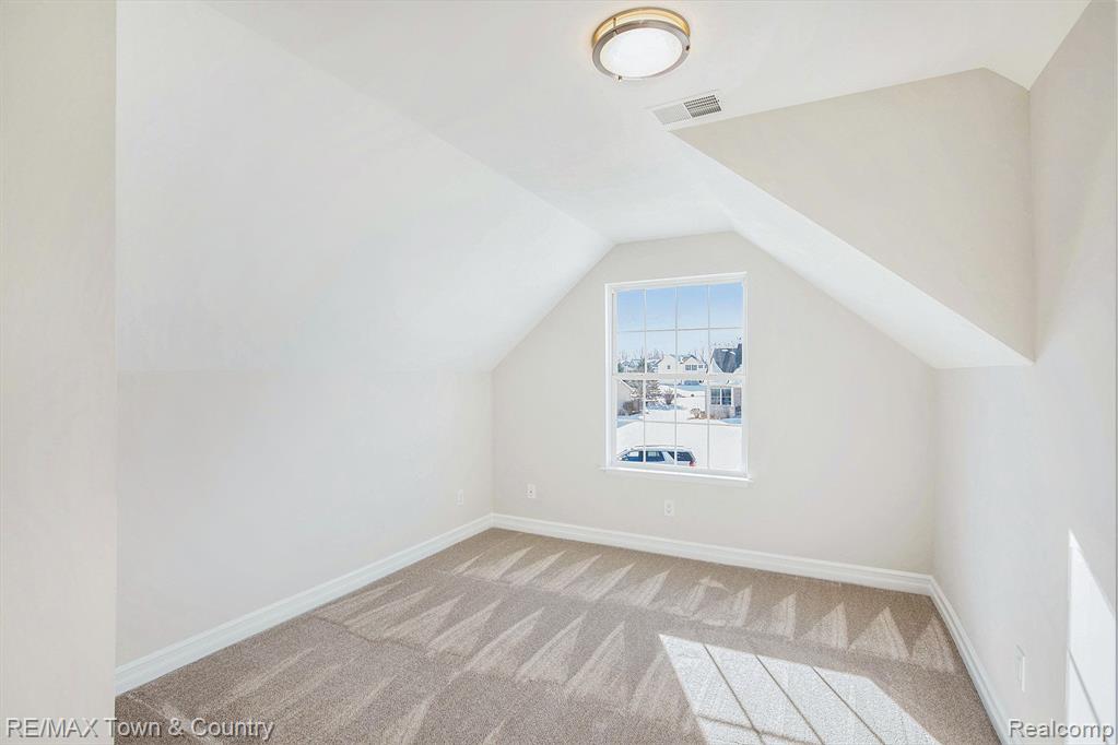7170 KINGS Way, Flushing, MI 48433 — Photo 18