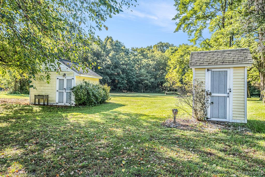 11499 Silver Lake Road, Byron, MI 48418 — Photo 23