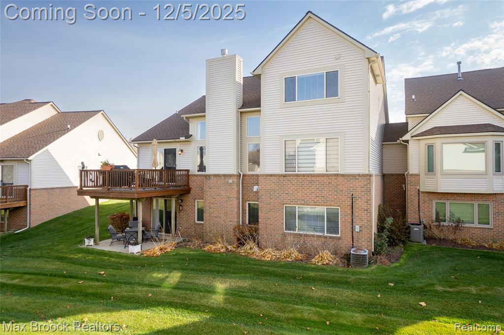 6157 Lochmore Drive, Commerce Twp, MI 48382 — Photo 71