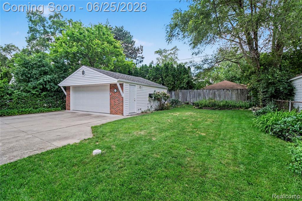 4427 Groveland Avenue, Royal Oak, MI 48073 — Photo 18