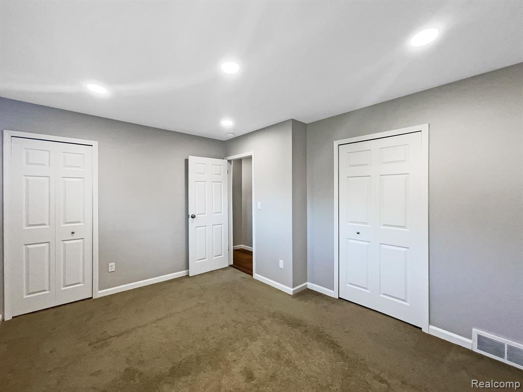 8324 SAN MARCO Boulevard, Sterling Heights, MI 48313 — Photo 12