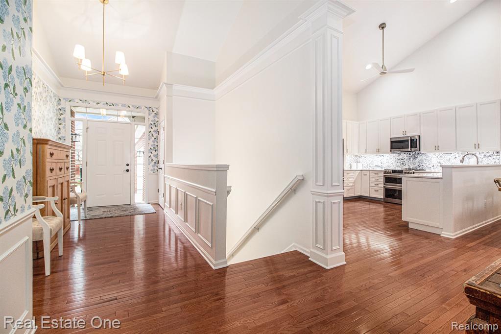 724 Knolls Landing Drive, 18, Milford, MI 48381 — Photo 5
