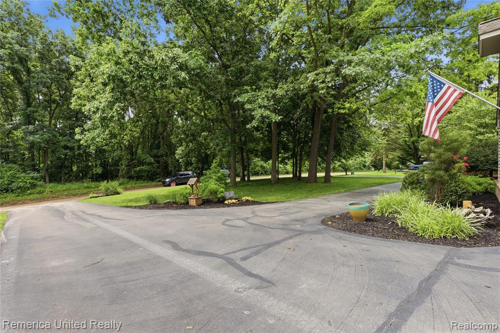 12825 Larkins Road, Brighton, MI 48114 — Photo 12