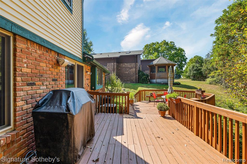 5160 Greenbriar Drive, West Bloomfield, MI 48323 — Photo 31