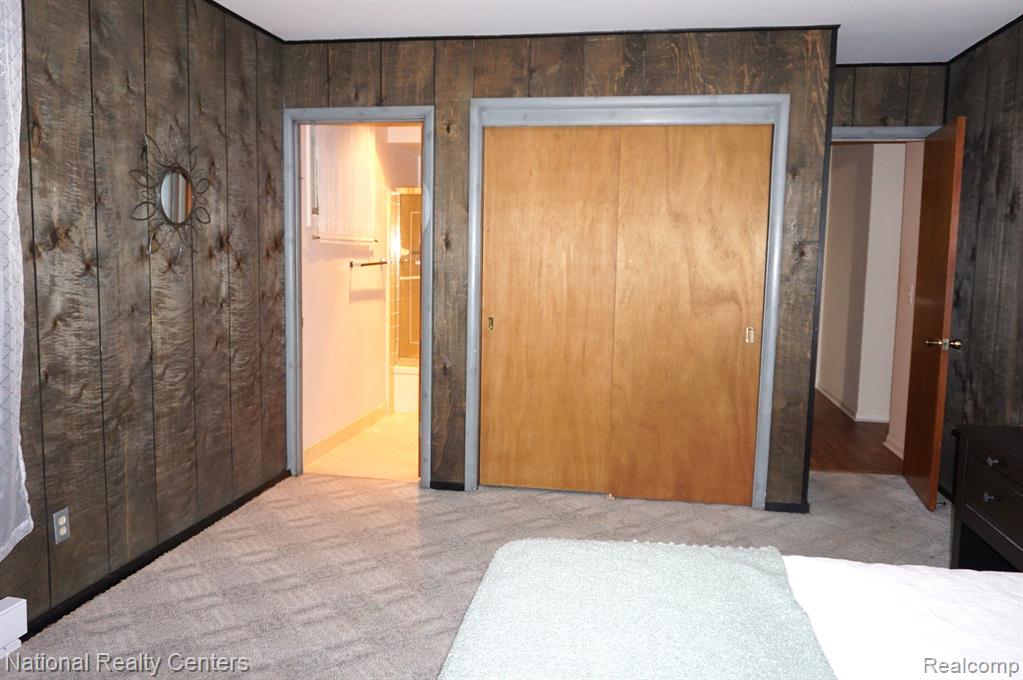 4858 GRANDVIEW Drive, Ypsilanti, MI 48197 — Photo 28