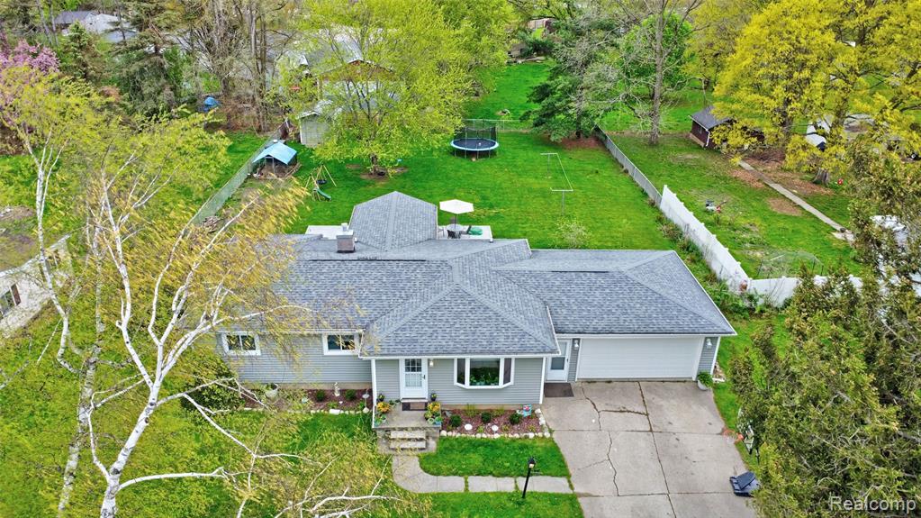6437 Oriole Drive, Flint, MI 48506 — Photo 41
