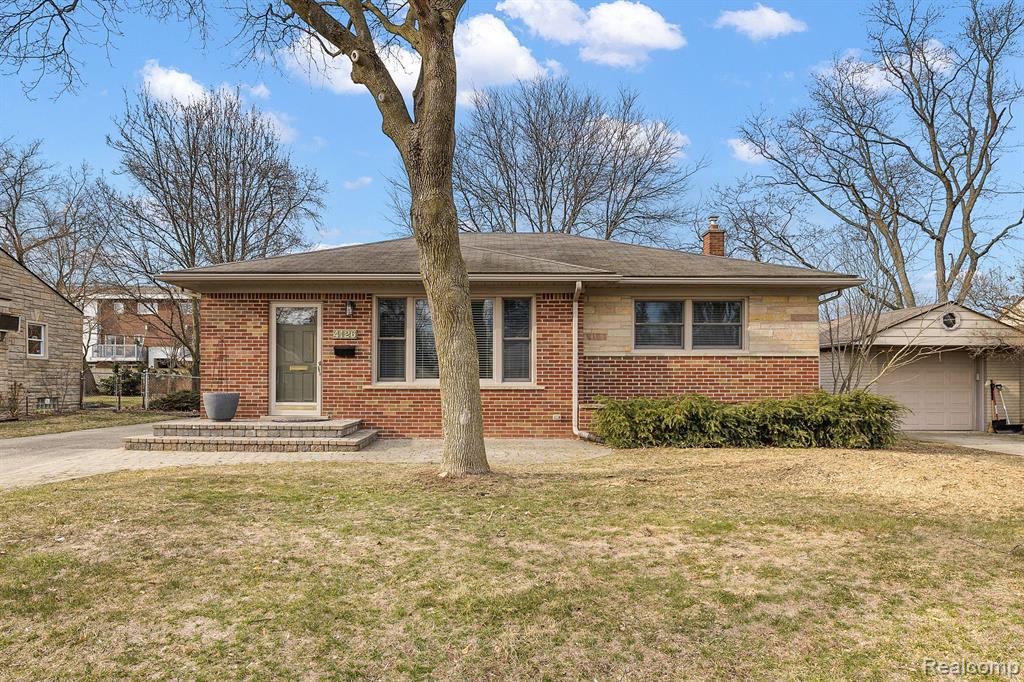 4126 BERKSHIRE Road, Royal Oak, MI 48073 — Photo 2