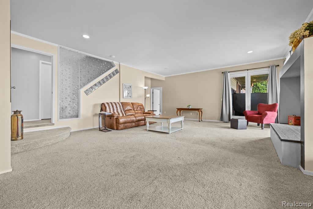 10785 Oxbow Lakeshore Drive, White Lake, MI — Photo 31
