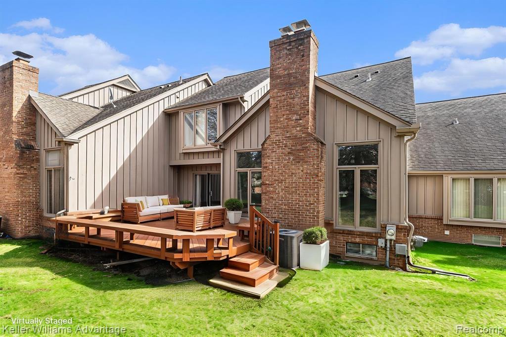 37614 Amber Drive, Farmington Hills, MI 48331 — Photo 34