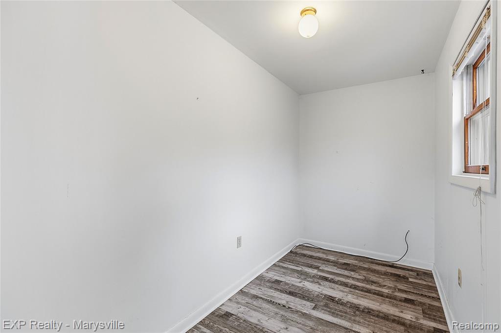 5265 Smiths Creek Road, Kimball, MI — Photo 23