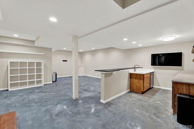 410 CATALPA Drive, Birmingham, MI 48009 — Photo 37
