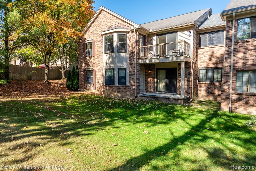 37132 Brentwood Circle, Farmington Hills, MI 48331 — Photo 30