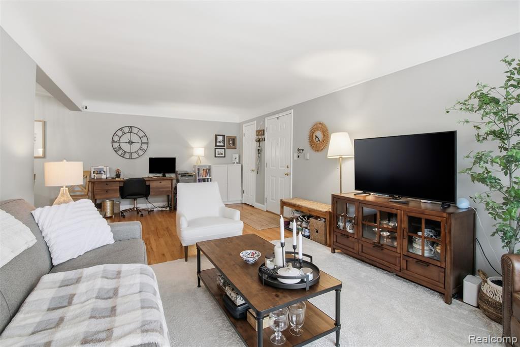 401 N Eton Street, 105, Birmingham, MI 48009 — Photo 4