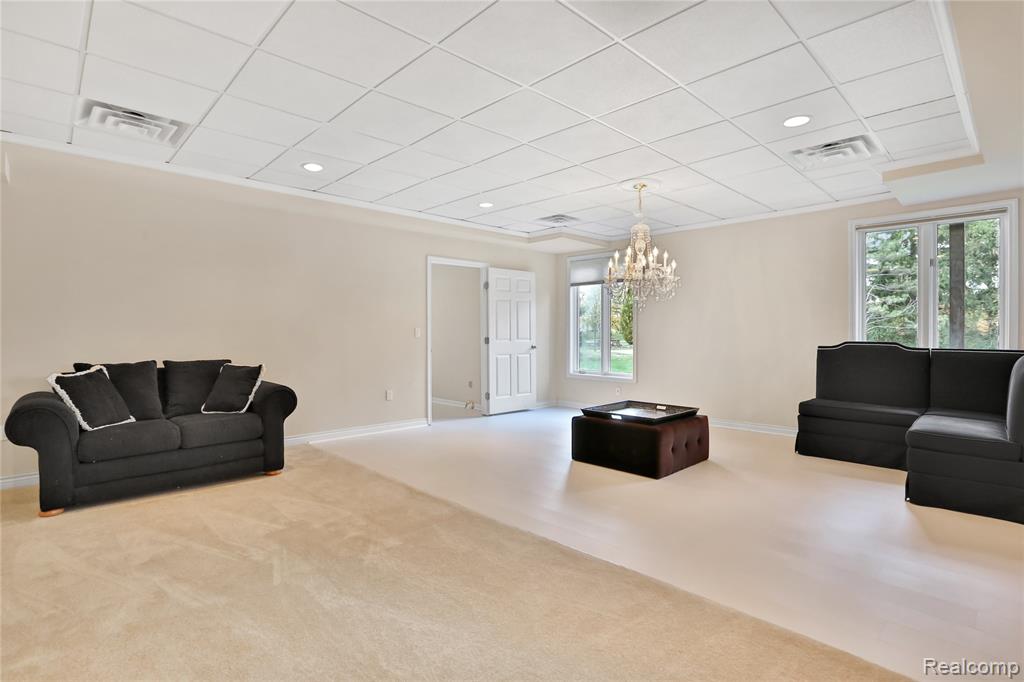 5826 Murfield Drive, Rochester, MI 48306 — Photo 54