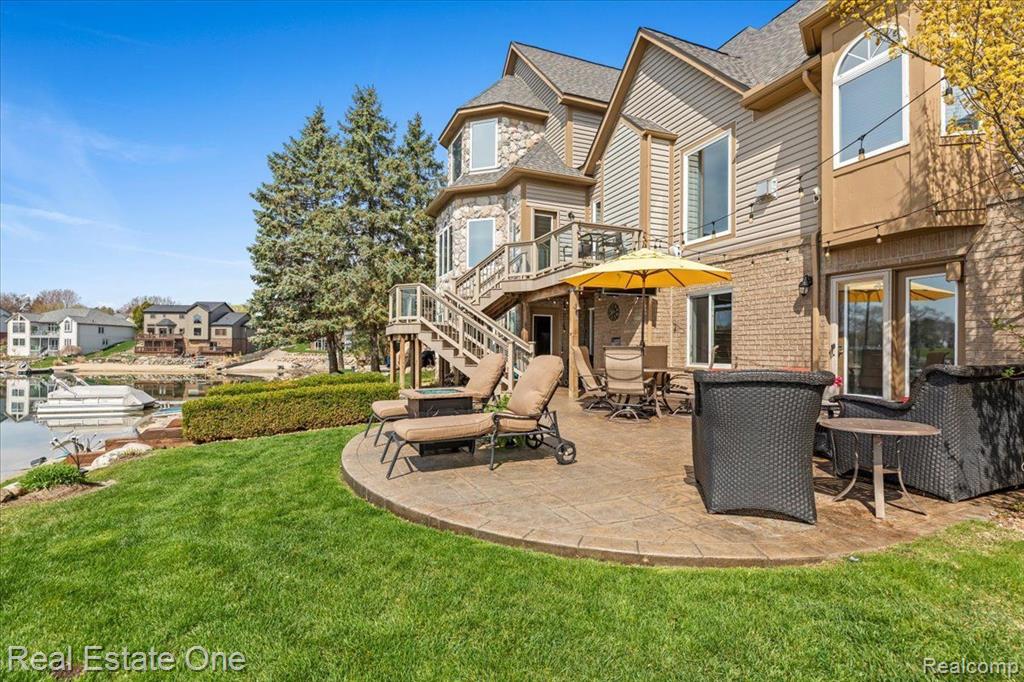 566 BAY POINTE Drive, Oxford, MI 48371 — Photo 60