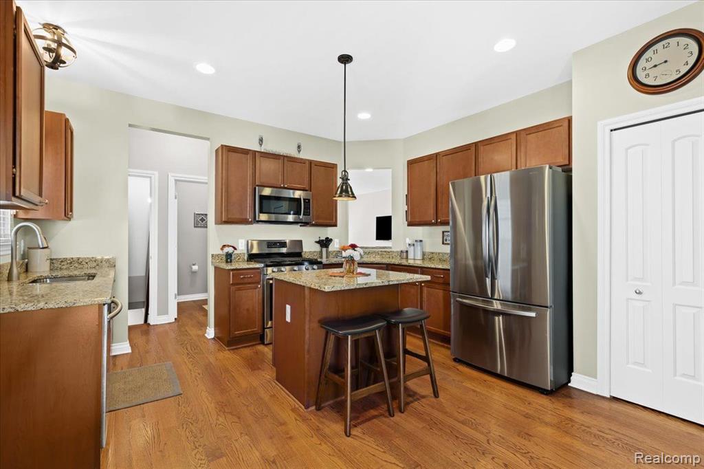 50478 JEFFERSON Street, Canton, MI 48188 — Photo 17