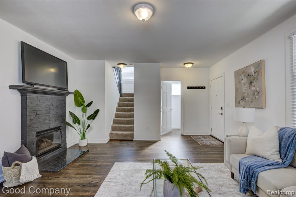 713 S Pleasant Street, Royal Oak, MI 48067 — Photo 8