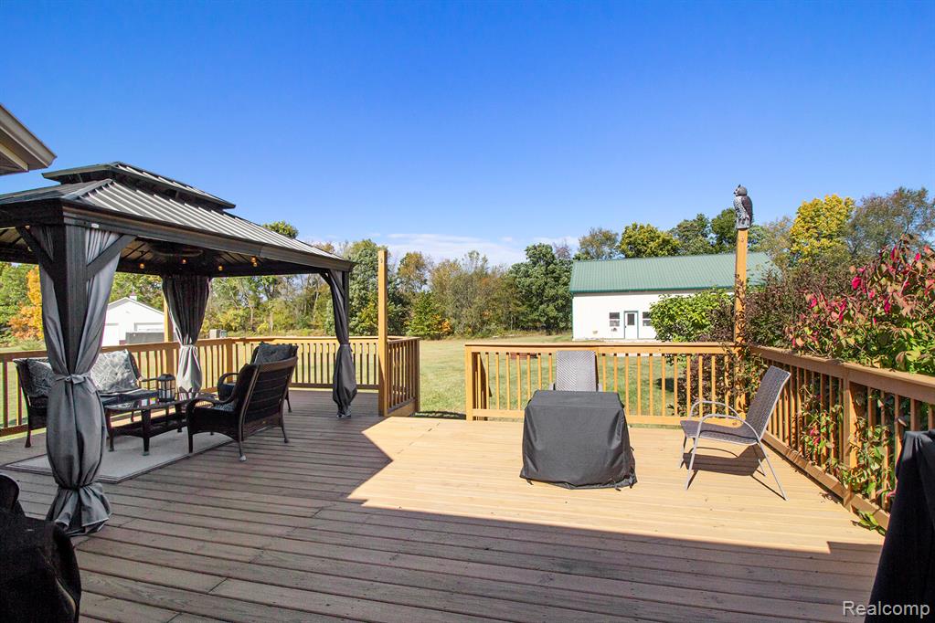 703 N Hughes Road, Howell, MI 48843 — Photo 28