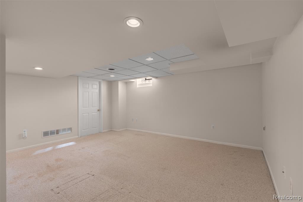 4210 Wingate Drive, Sterling Heights, MI 48310 — Photo 36